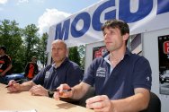 Rallye Český Krumlov: Autogramiáda posádky Roman Kresta a Petr Gross